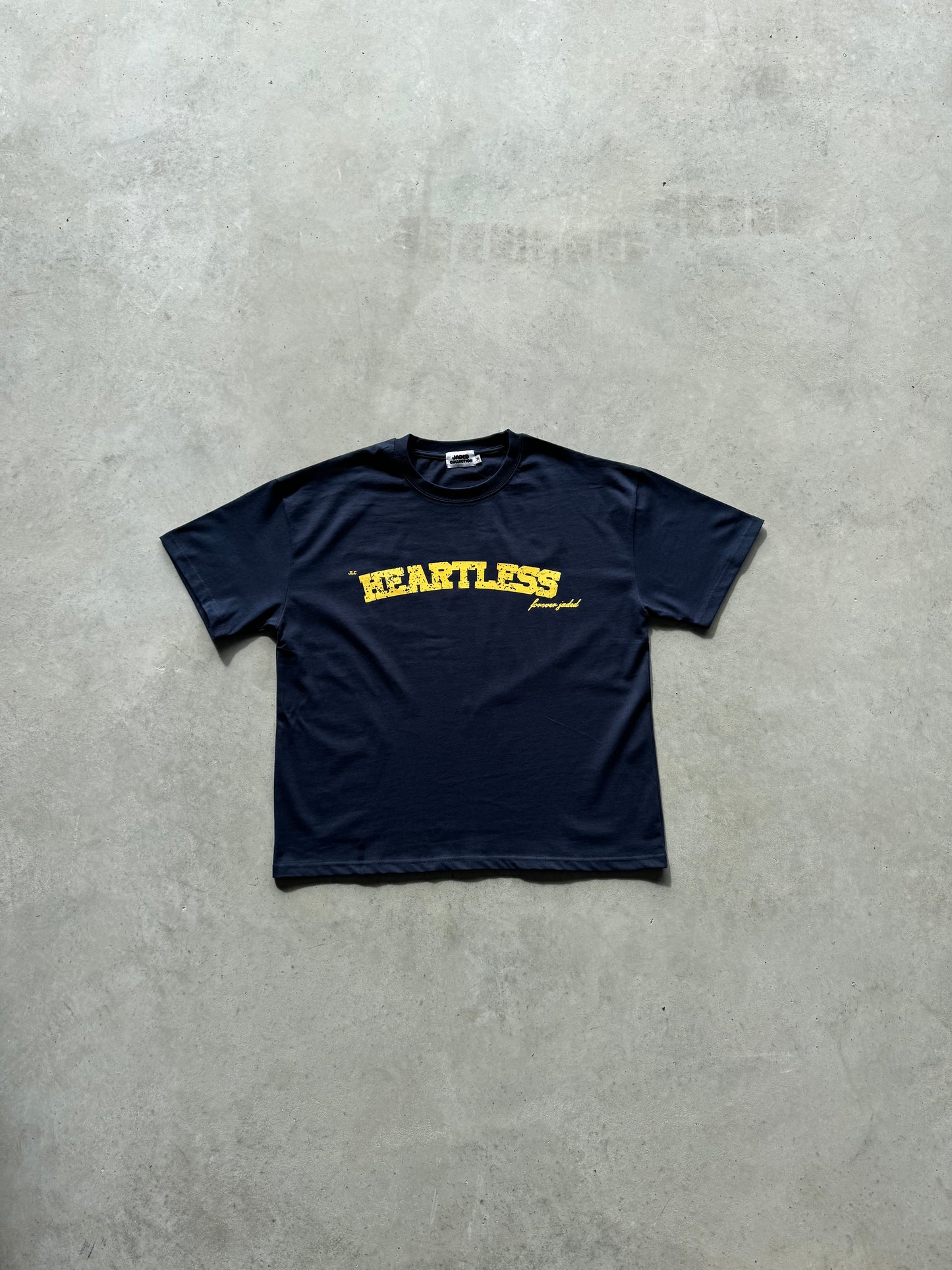 Heartless | T-Shirt