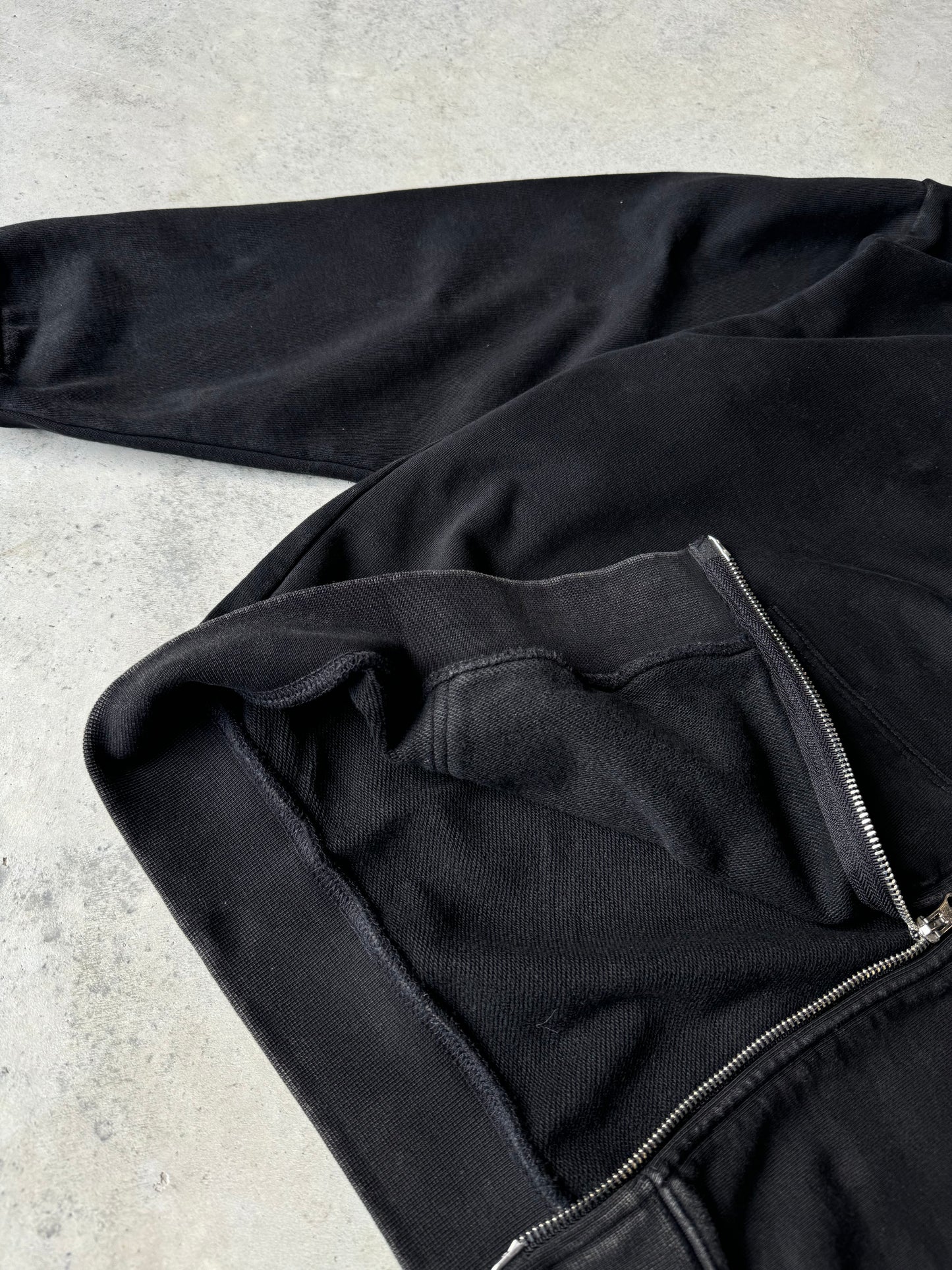 Distressed Hood | Washed Black